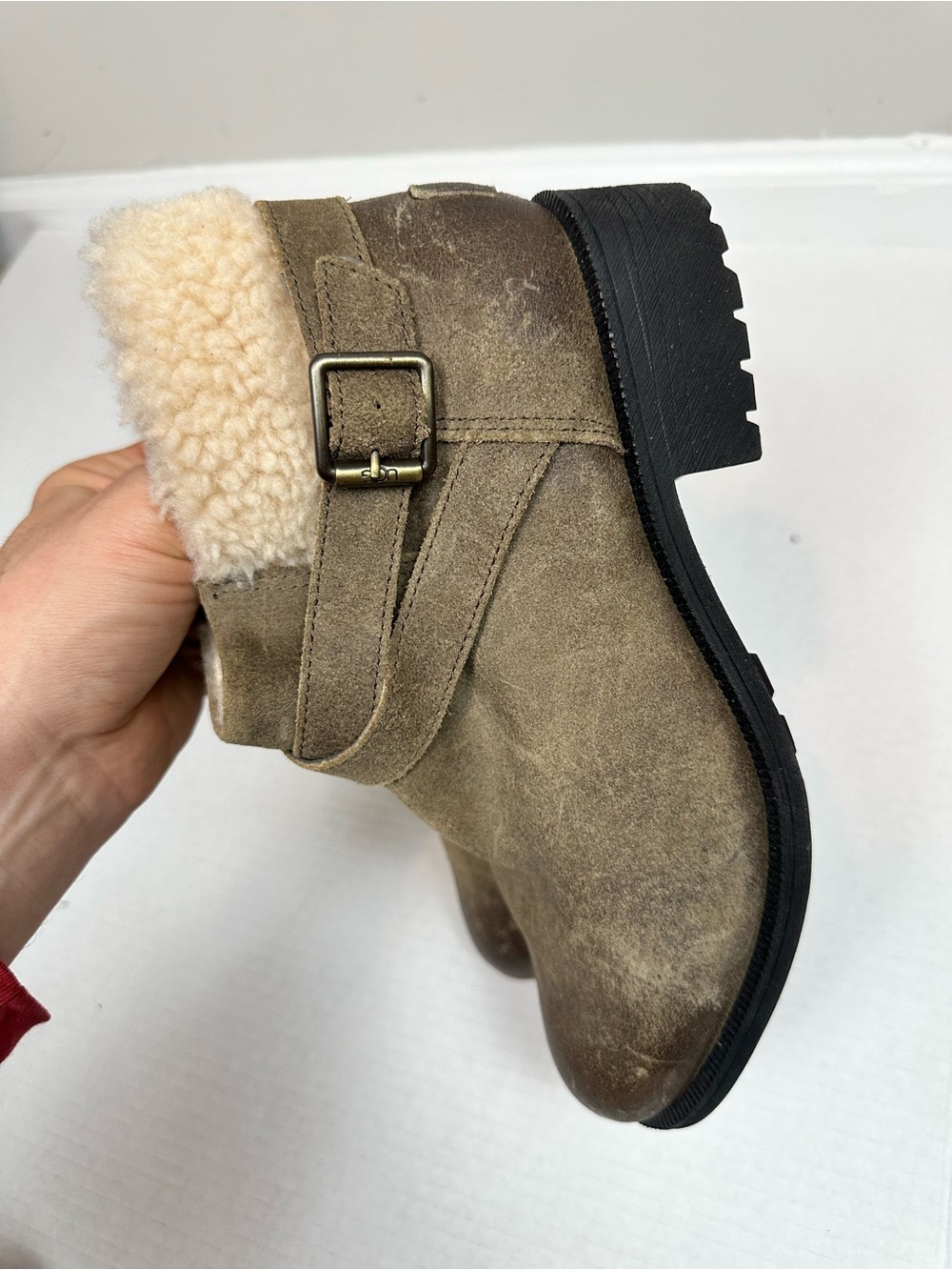 UGG Benson "1095151" Distressed Ankle Boots Buckle Zip Size US 8.5 - Picture 6 of 12